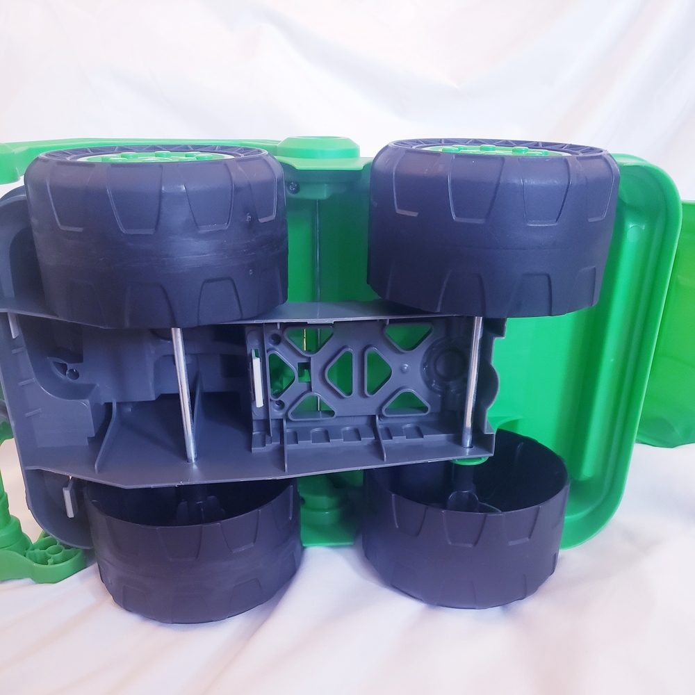 Little Tikes Garbage Truck Toy - Picture 7 of 10